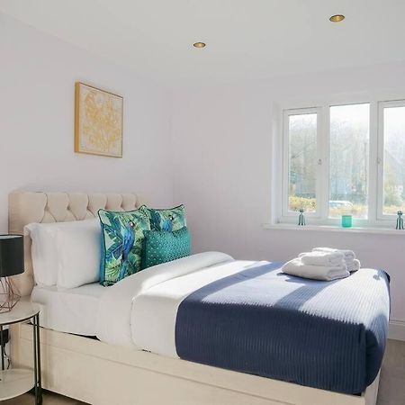Stylish Retreat For Your Short Getaway Лондон Экстерьер фото