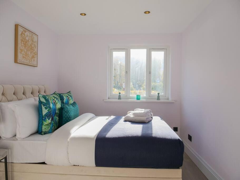 Stylish Retreat For Your Short Getaway Лондон Экстерьер фото